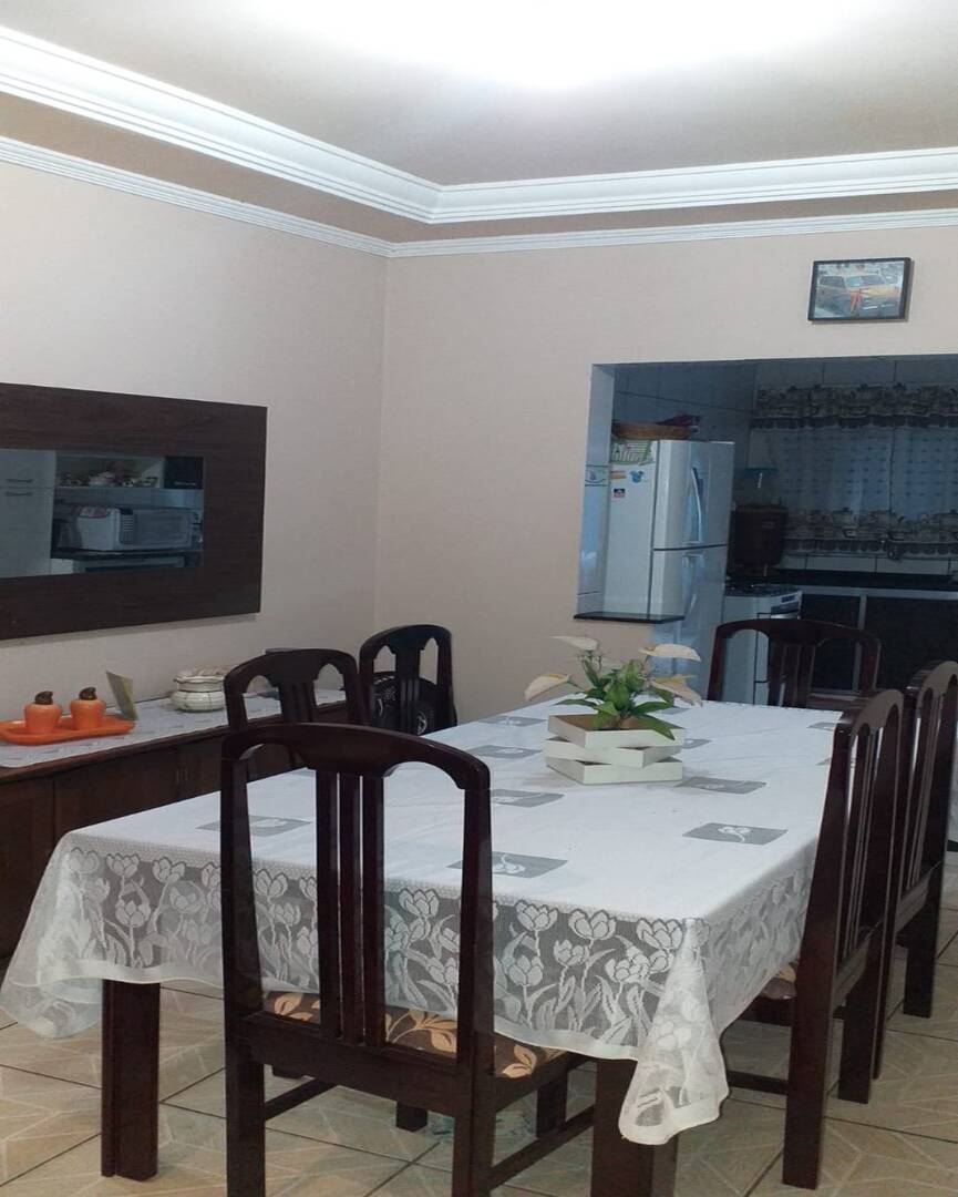 Casa a venda em Hortolândia, com 2 dormitórios e 2 vagas cobertas no jardim Nova América