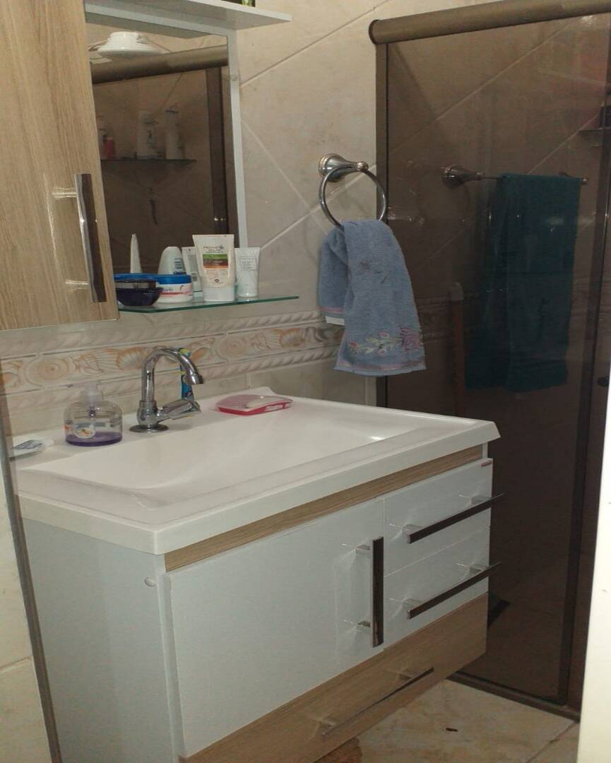 Casa a venda em Hortolândia, com 2 dormitórios e 2 vagas cobertas no jardim Nova América
