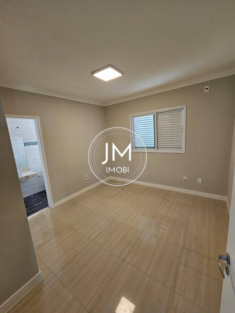 Sobrado, 3 quartos, 211 m² - Foto 2