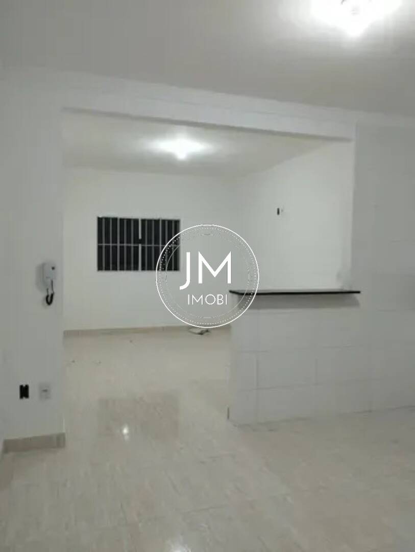 Casa a venda em Hortolândia no Jd. Adelaide com 2 quartos sendo 1 suíte e 1 vaga. Aceita financiamento