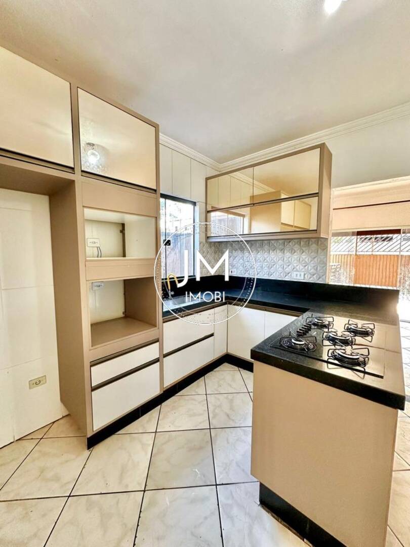 Casa a venda em Hortolândia com 3 quartos sendo 1 suíte e 2 vagas, no Jd Santa esmeralda.