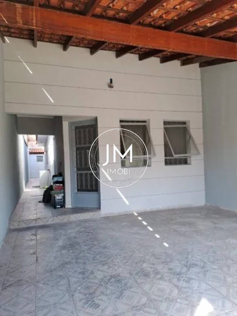 Casa a venda em Hortolândia no Jardim Santa Clara do Lago II com 2 quartos e 2 vagas.