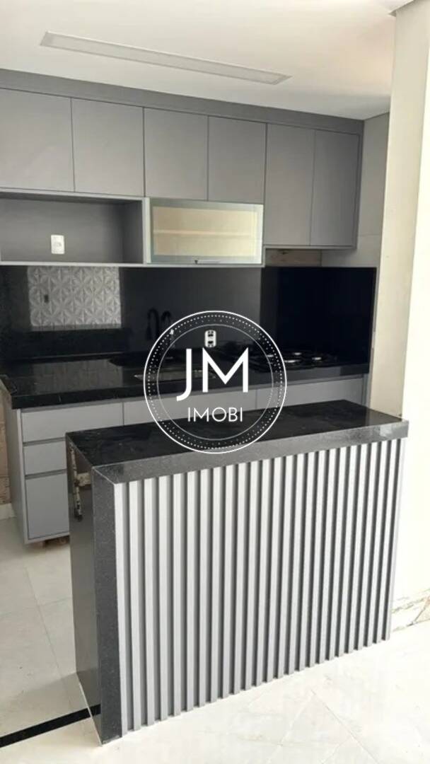 Apartamento a venda em Hortolândia no Parque Gabriel com 3 quartos sendo 1 suíte e sacada.