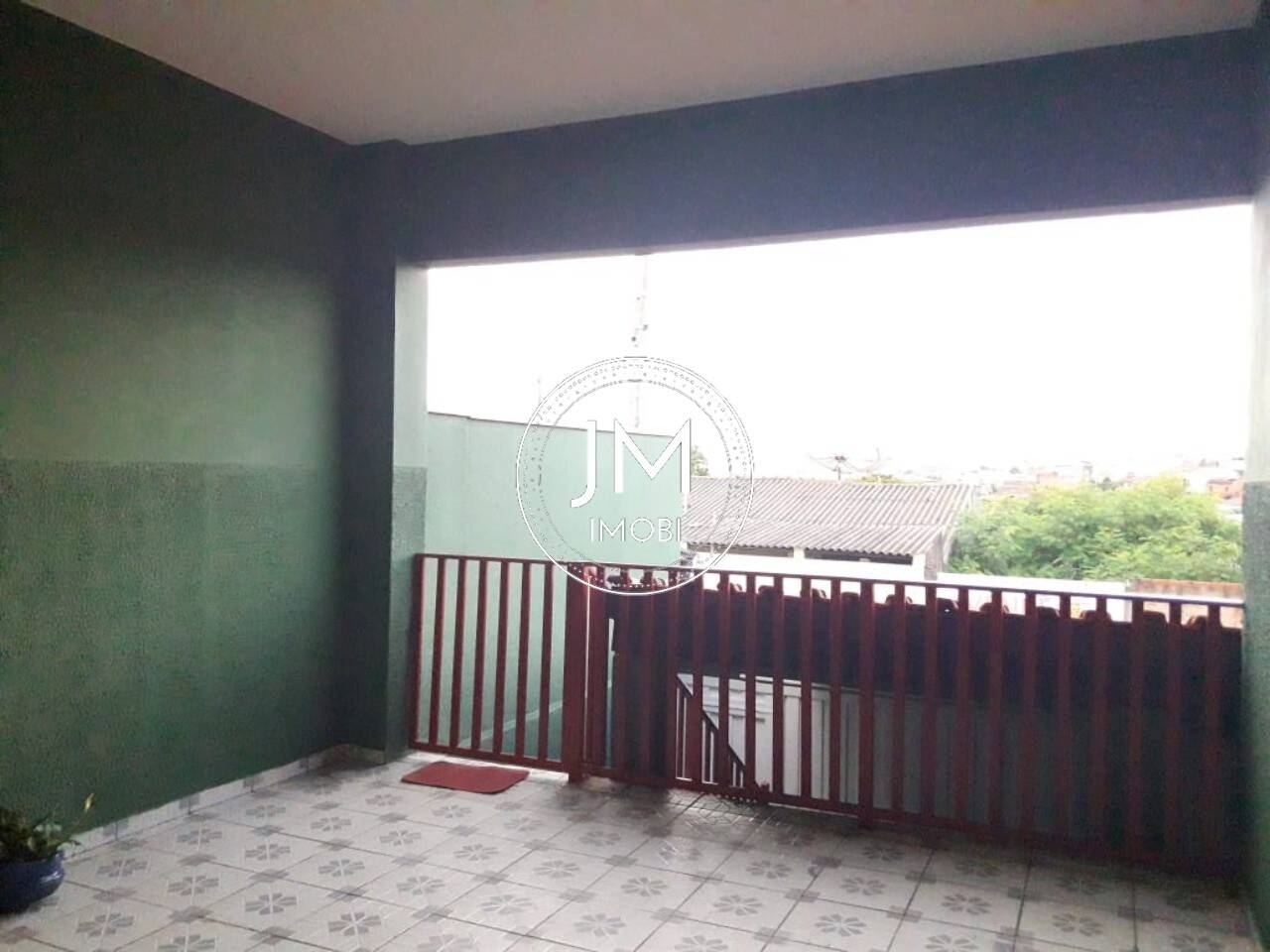 Casa a venda em Hortolândia no Jd São Jorge com 2 quartos, quintal e 3 vagas cobertas.