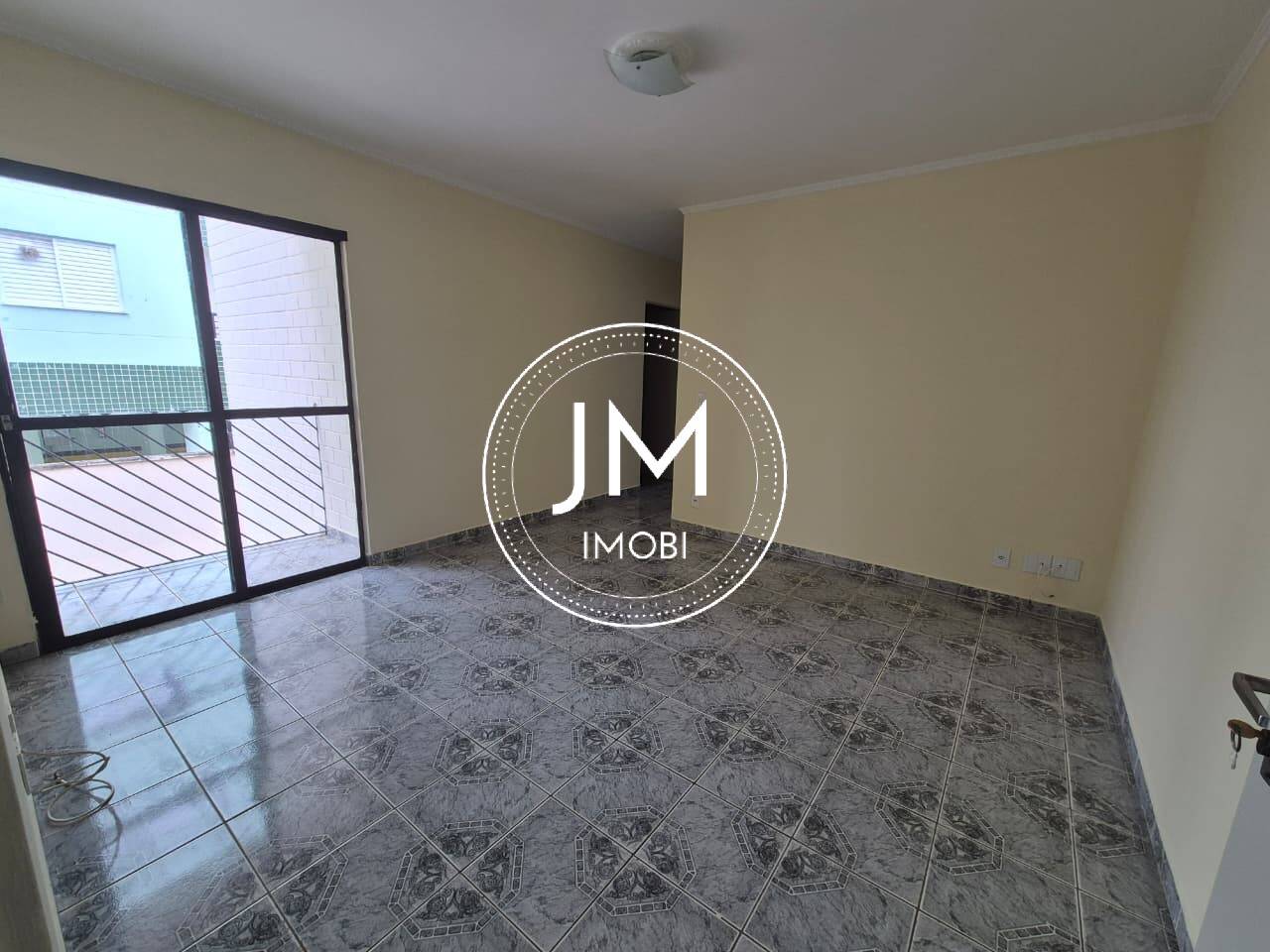 Apartamento a venda em Hortolândia no residencial Céu Azul com sacada.