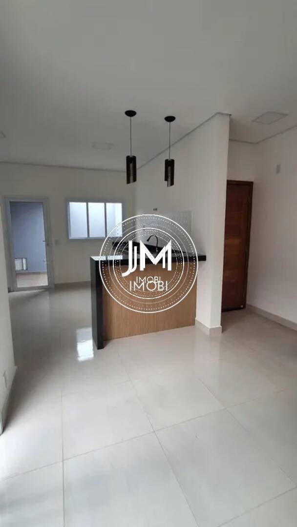 Casa a venda em Hortolândia com 3 dormitórios sendo um suíte e 2 vagas.