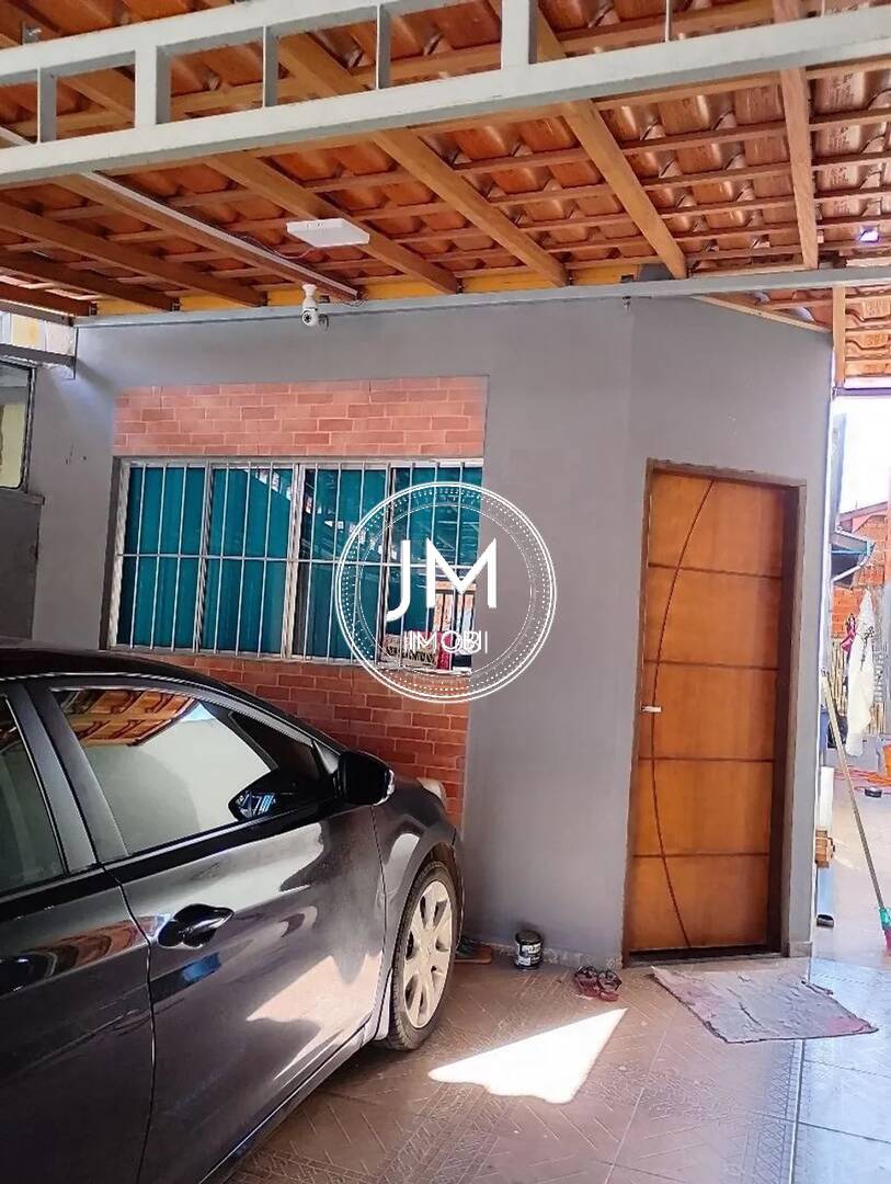 Casa a venda em Hortolândia no Jardim São Jorge, com 2 dormitórios sendo 1 suíte e 2 vagas cobertas.