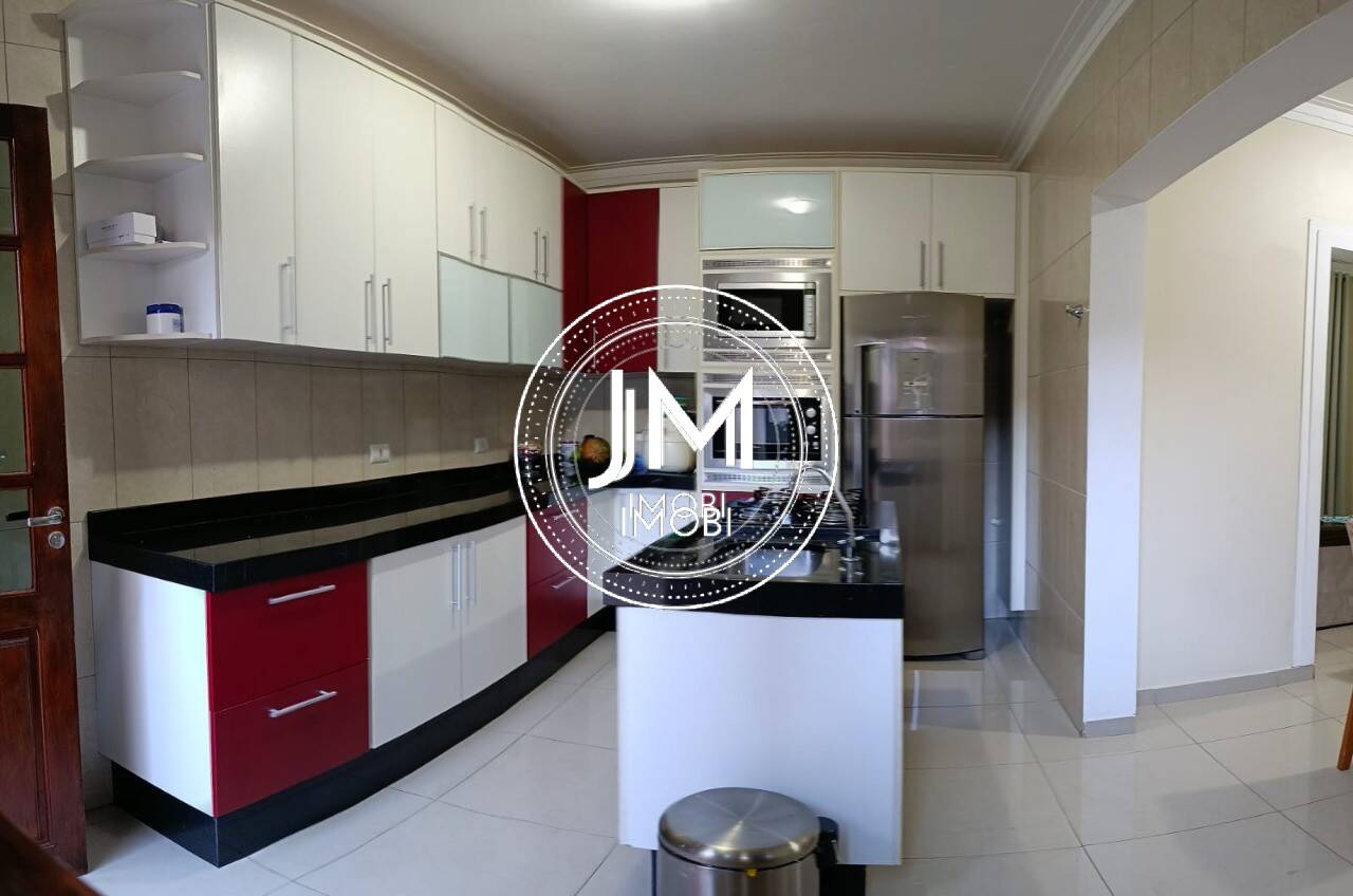 Casa a venda em Hortolândia com 2 quartos, 2 vagas e moveis planejados.
